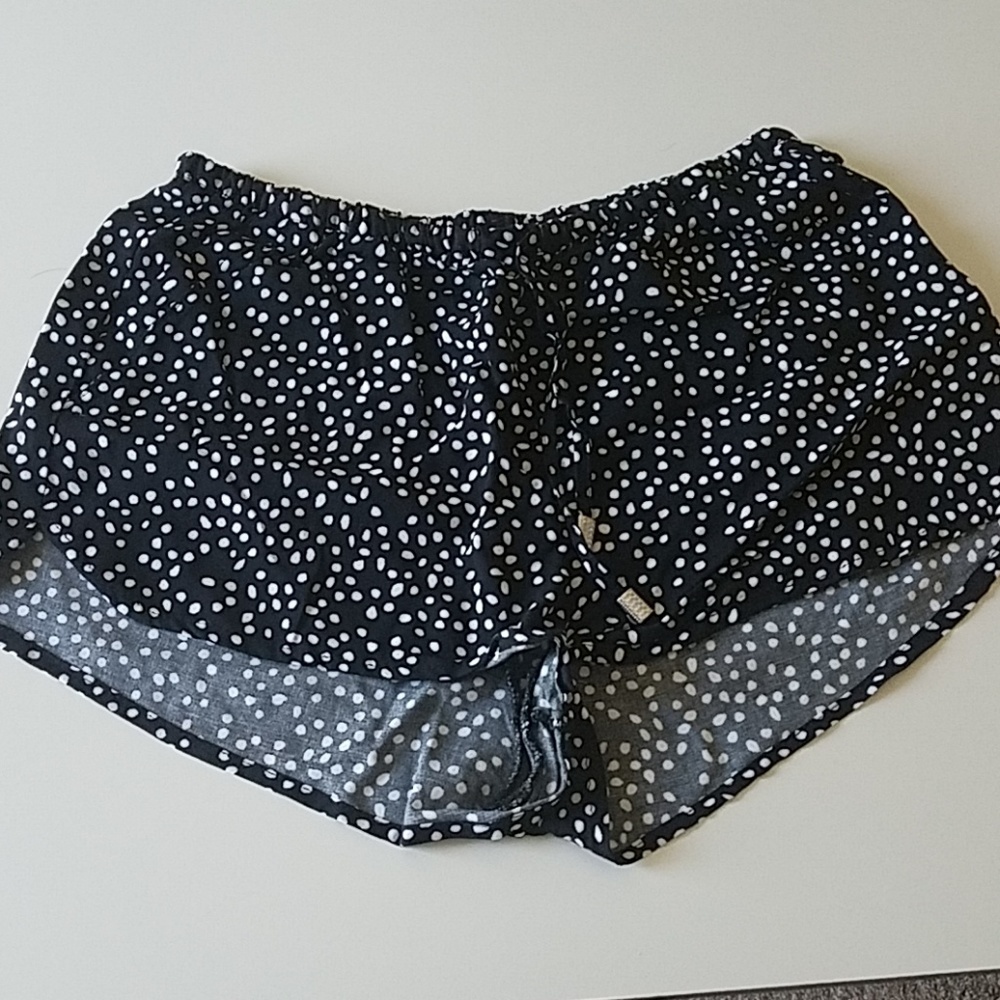 Flowly polka dot shorts